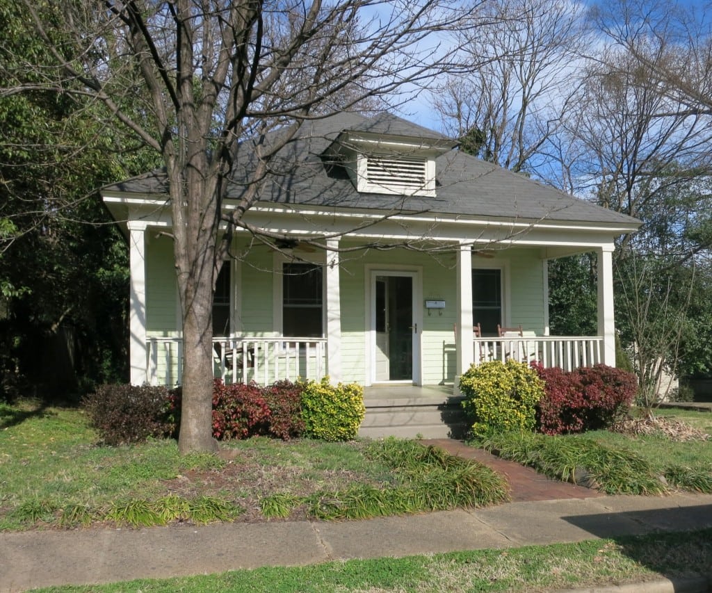1526 Sunrise, Georgetown, Best Raleigh Neighborhoods, Inside the Beltline, Five Points Neighborhood, Whitaker Mill Area, Georgetown