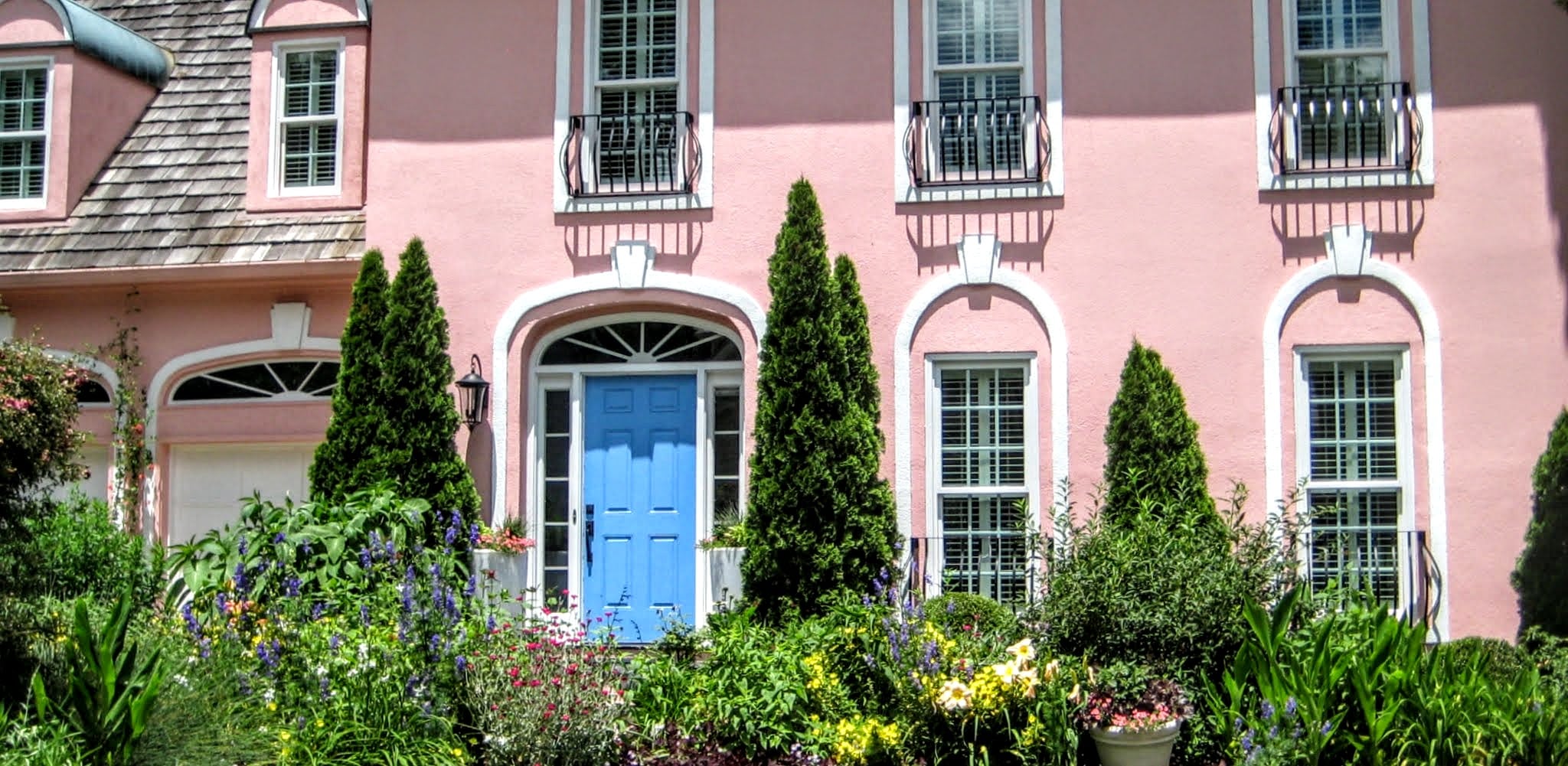 The Pink House on Carrbridge, Best Raleigh Neighborhoods, Midtown, Stonehenge, East of Creedmoor Road